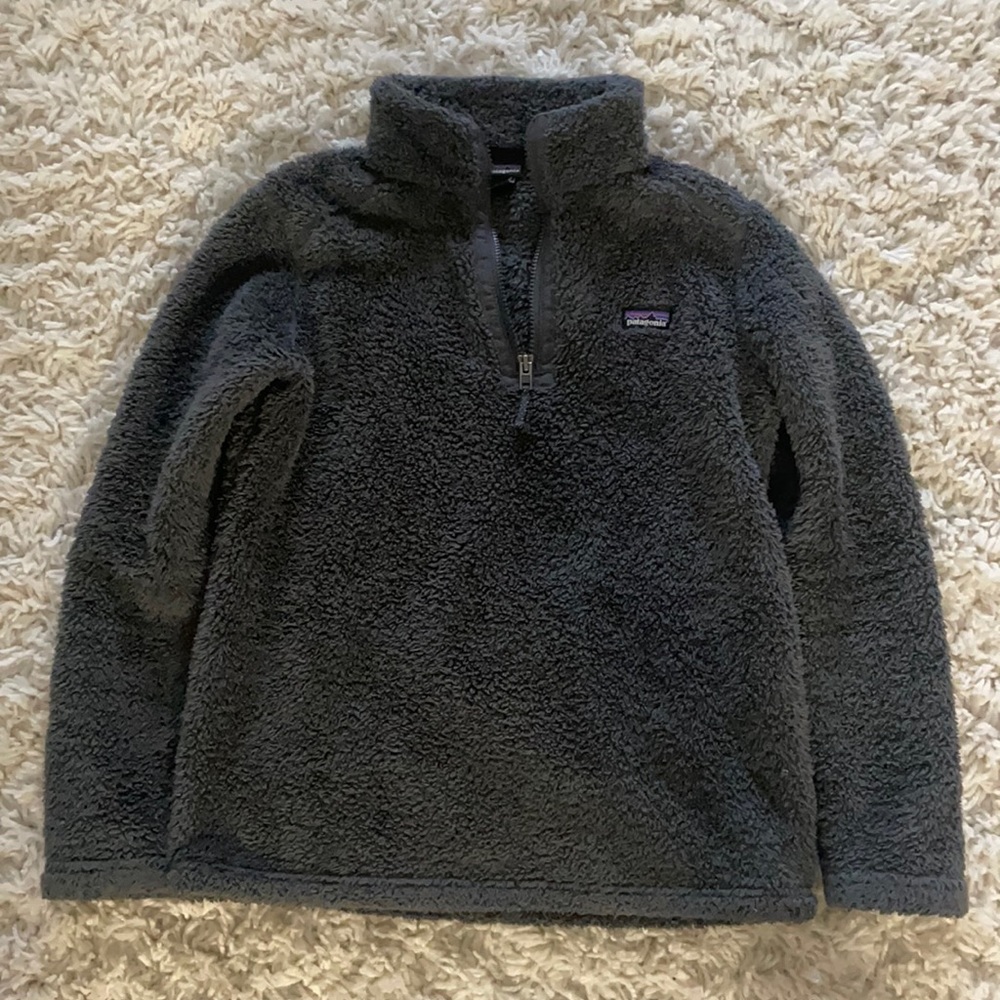 Patagonia Quarter zip Sherpa pullover. Charcoal grey color